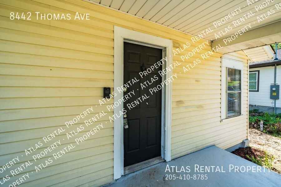 8442 Thomas Ave - Photo 4 of 17