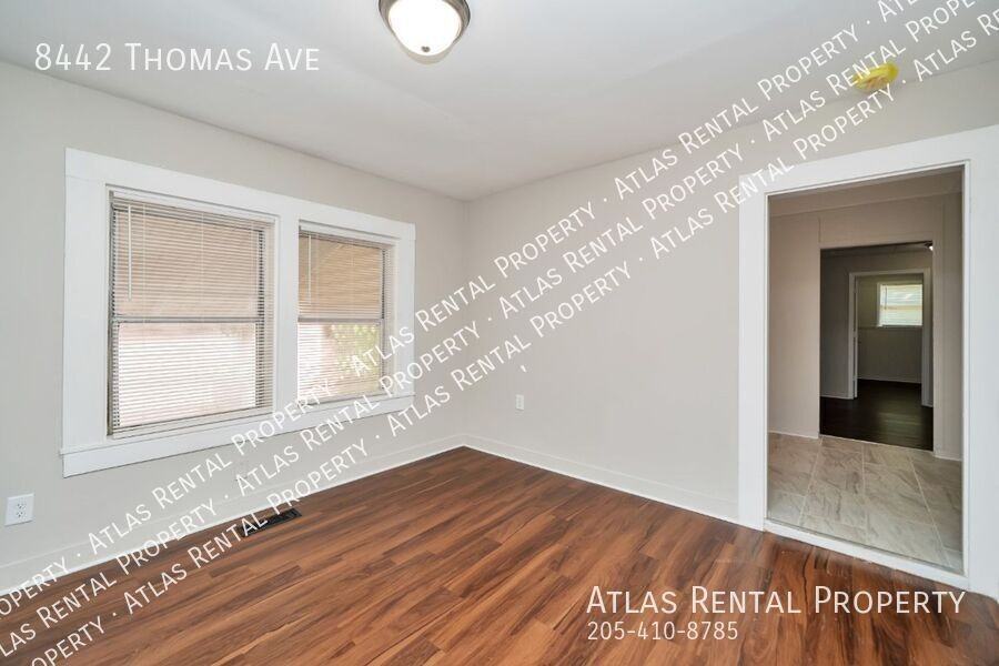 8442 Thomas Ave - Photo 6 of 17