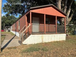 featured image of 188 Ne Coachlight Dr