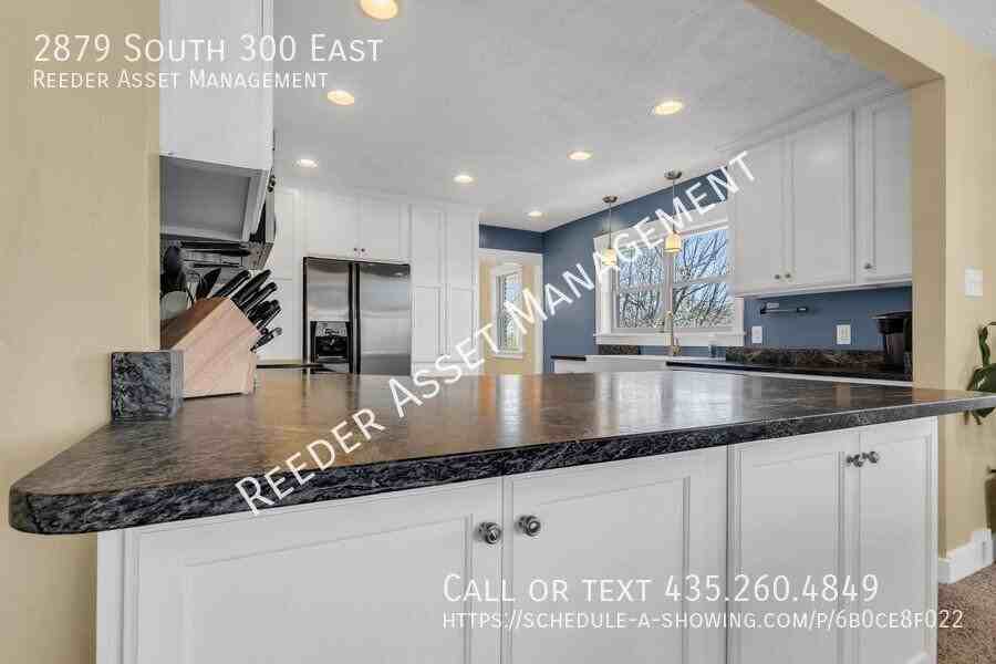 2879 S 300 E - Photo 5 of 31