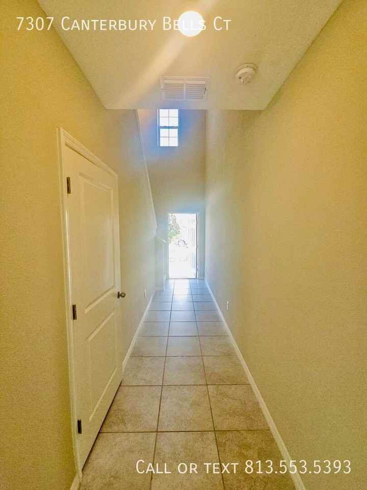 7307 Canterbury Bells Ct - Photo 6 of 33