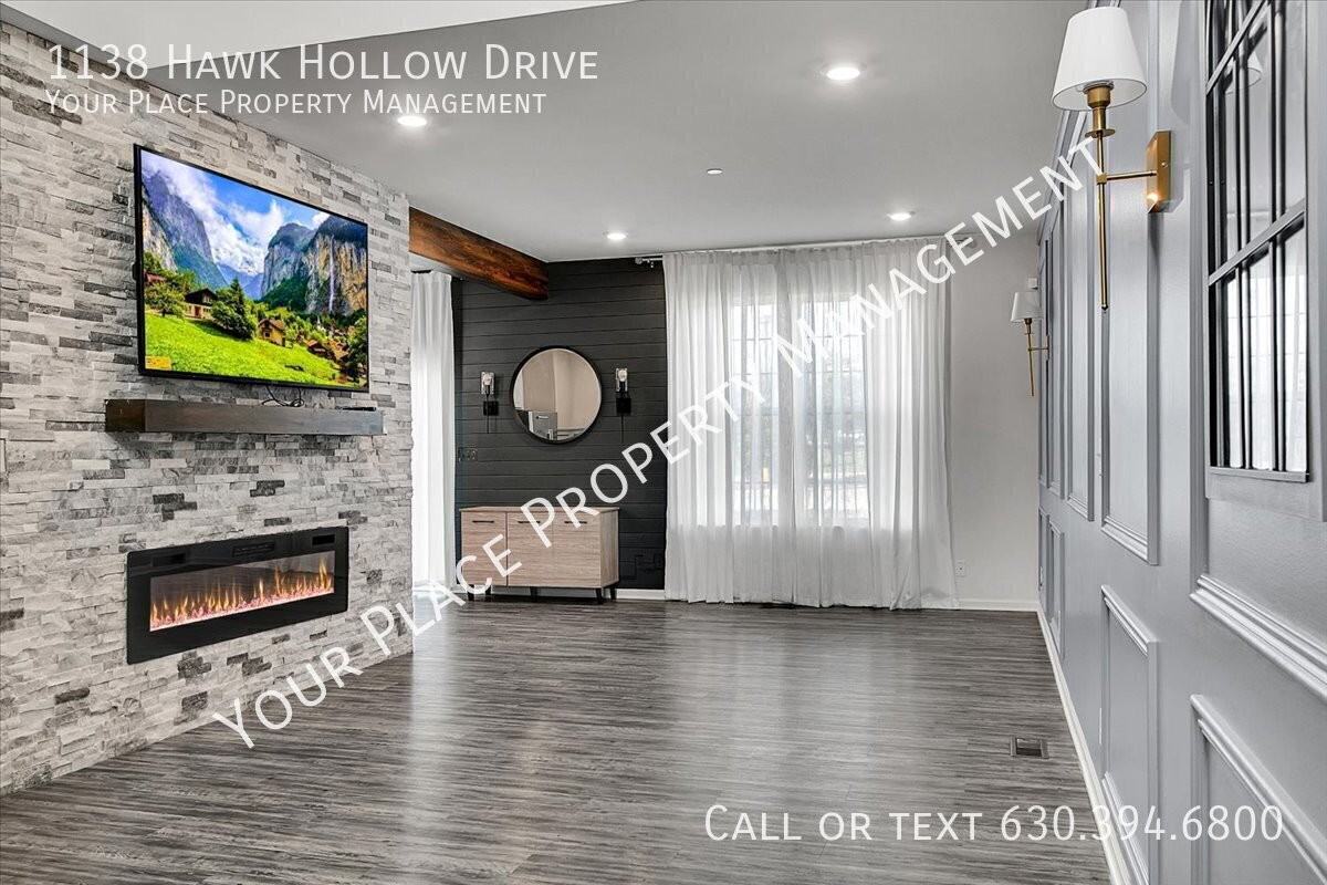 1138 Hawk Hollow Dr - Photo 4 of 25