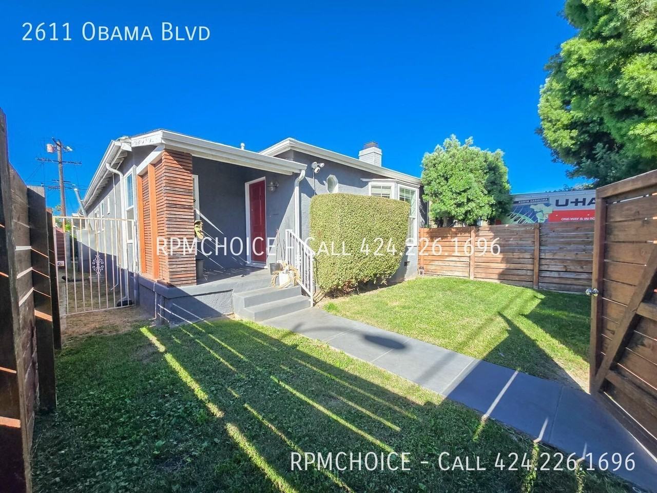 2611 Obama Blvd - Photo 2 of 47