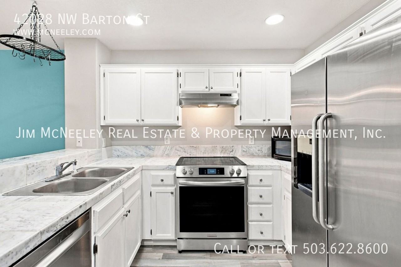 42028 Nw Barton Ct - Photo 2 of 26