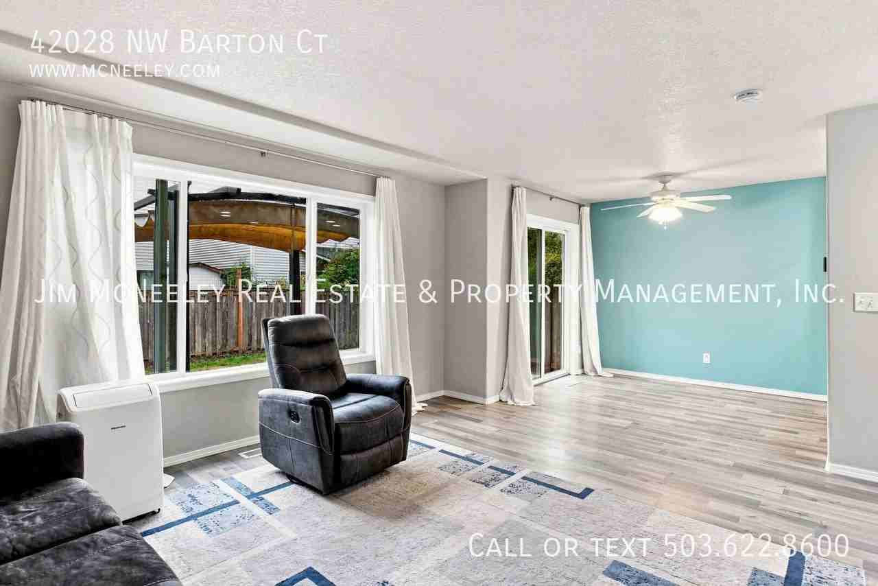 42028 Nw Barton Ct - Photo 5 of 26