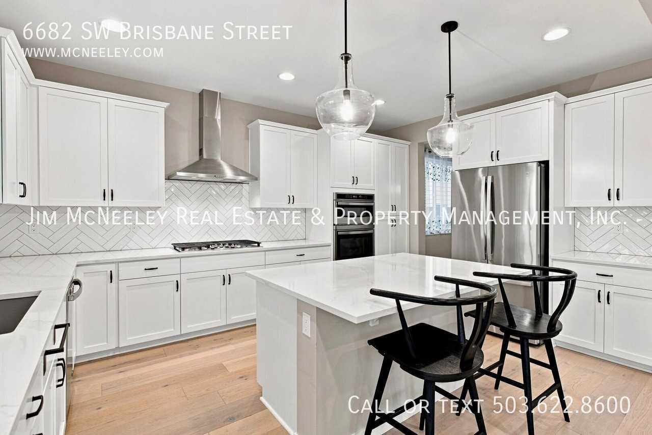 6682 Sw Brisband St - Photo 4 of 34