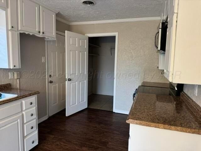 3315 Janet Dr - Photo 4 of 8