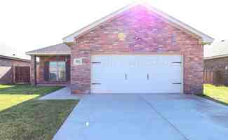 featured image of 4913 Gloster St