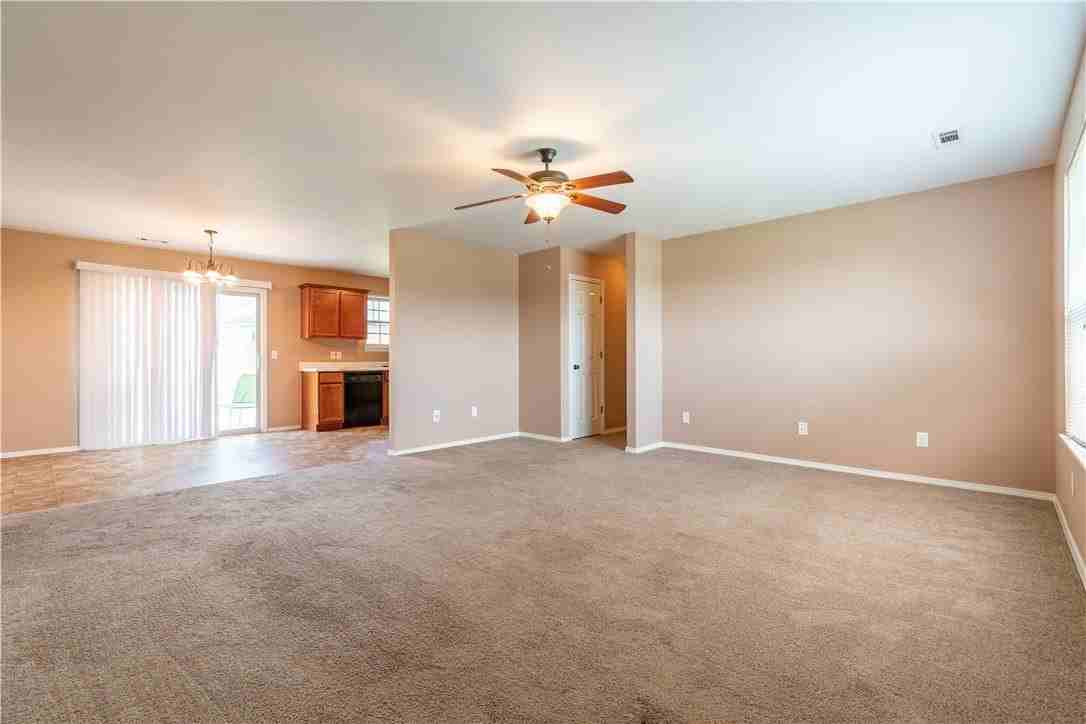 1230 Bo Ln - Photo 4 of 17