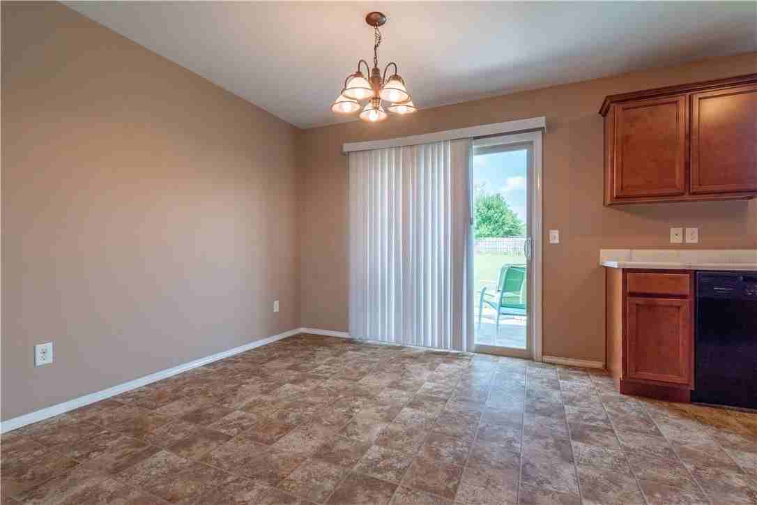 1230 Bo Ln - Photo 7 of 17