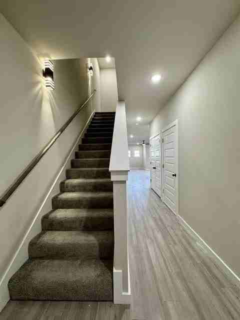 1806 Azlin Pl #B - Photo 4 of 27
