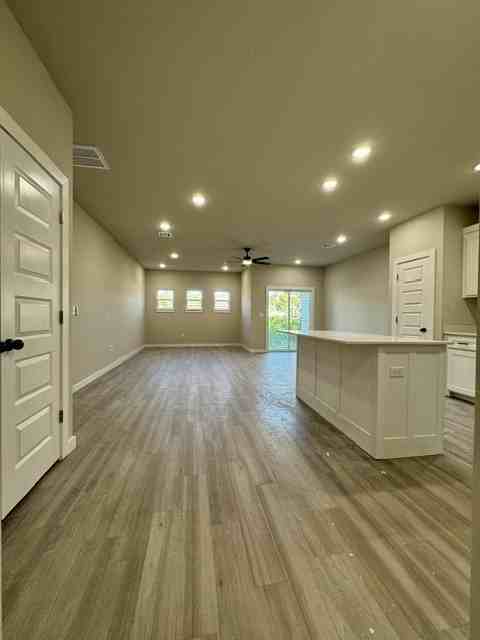 1806 Azlin Pl #B - Photo 5 of 27