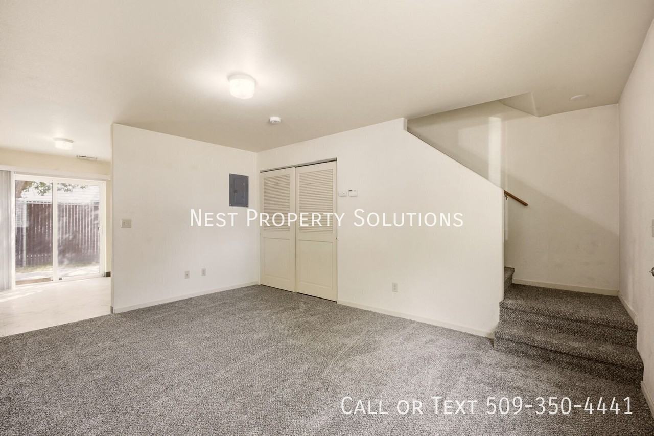 1818 W Crouse St #1 - Photo 4 of 27
