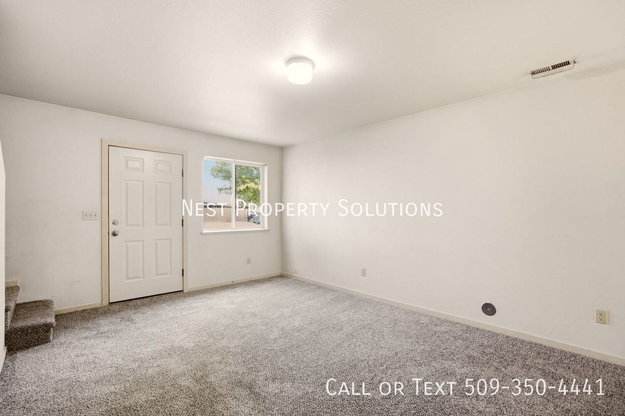 1818 W Crouse St #1 - Photo 7 of 27