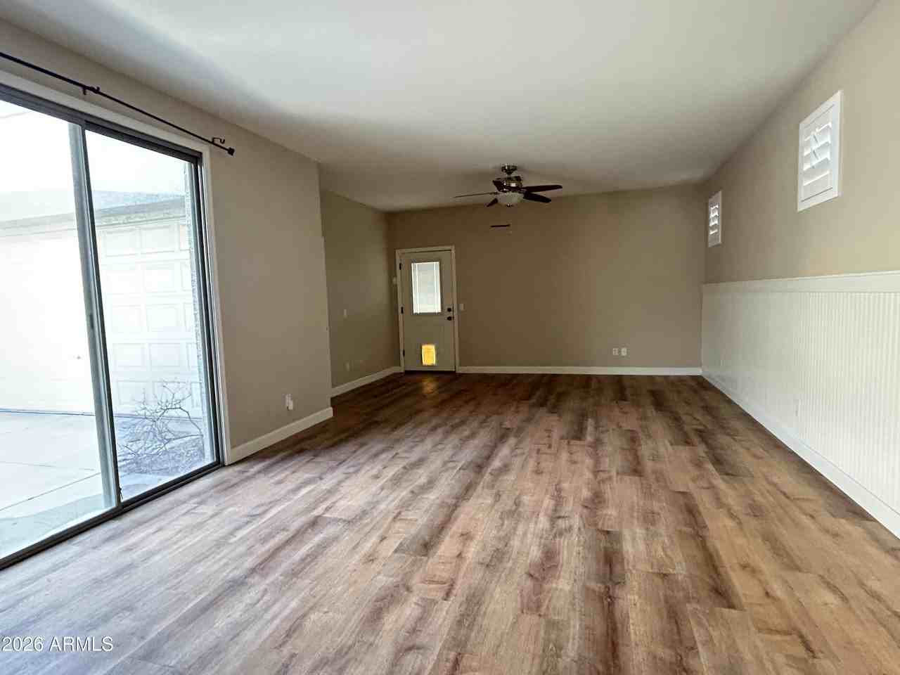 5343 E Holmes Ave - Photo 3 of 31