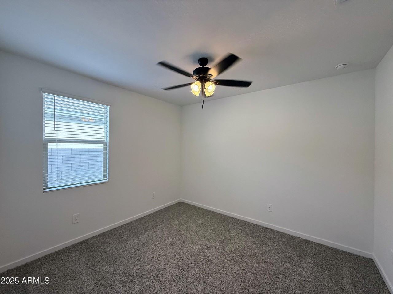 4249 W Hannah St - Photo 7 of 28