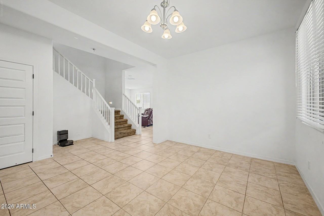 5066 N 79th Ln - Photo 7 of 37
