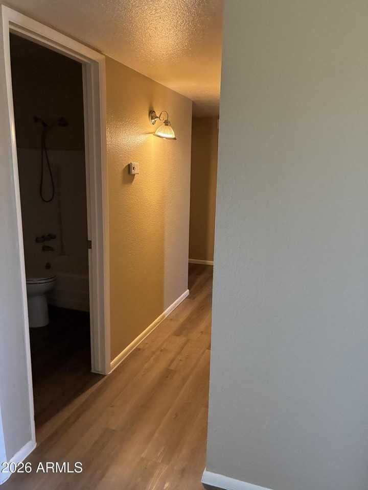 7314 E Polk St - Photo 6 of 17