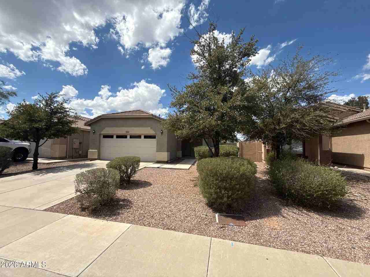 8858 W Hilton Ave - Photo 3 of 28