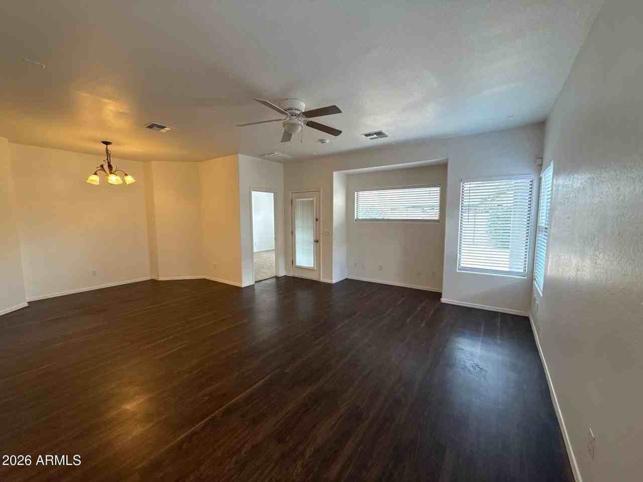 8858 W Hilton Ave - Photo 6 of 28
