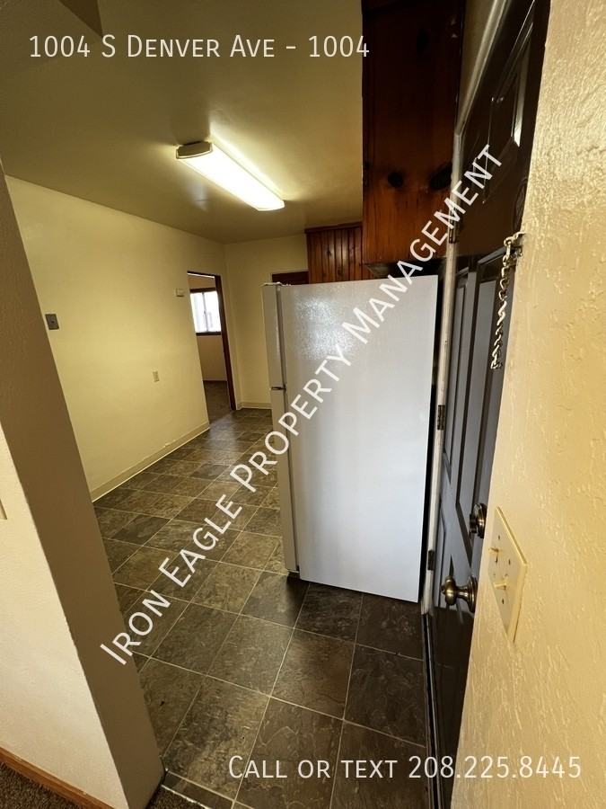 1004 S Denver Ave #1004 - Photo 4 of 9