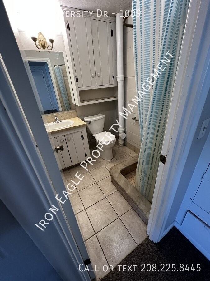 1009 W University Dr #1009 - Photo 5 of 5