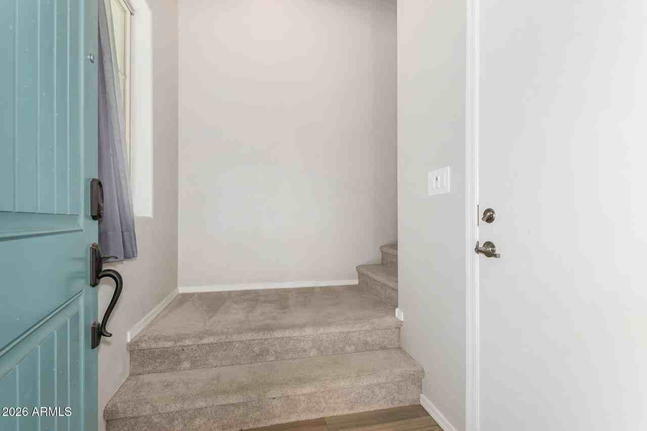 1697 E Hampton Ln - Photo 7 of 50