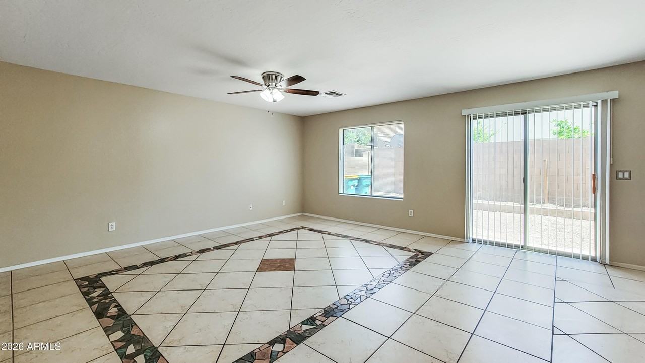 12933 W Fleetwood Ln - Photo 6 of 32