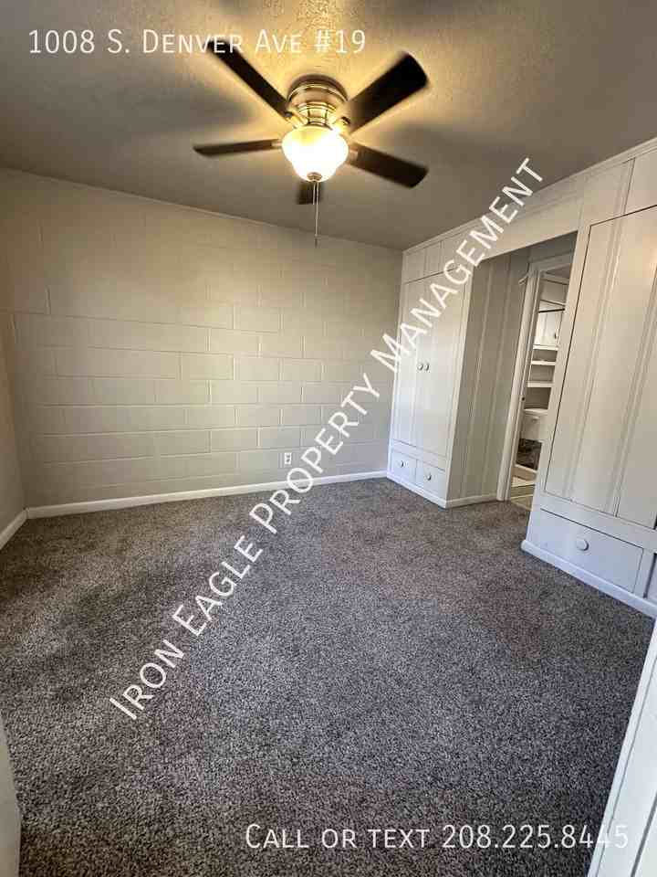 1008 S Denver Ave - Photo 2 of 7