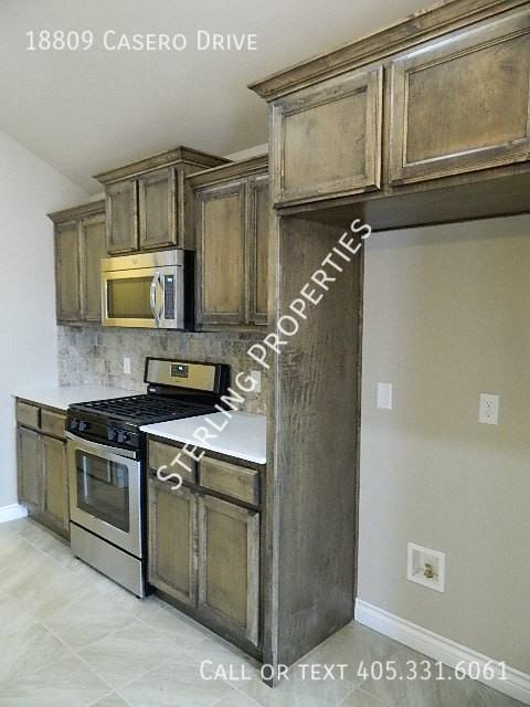 18809 Casero Dr - Photo 5 of 13