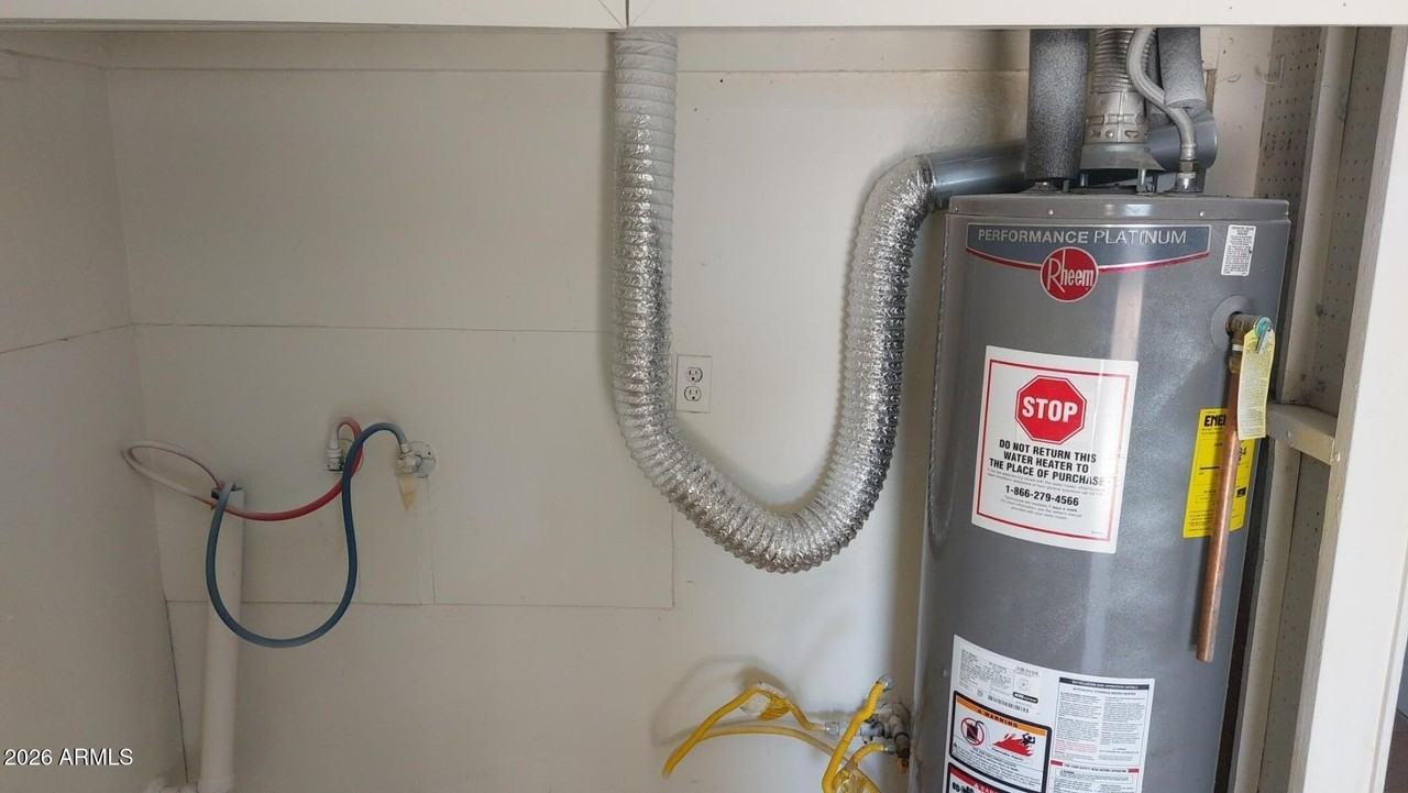 8815 N 28th Ave - Photo 6 of 15
