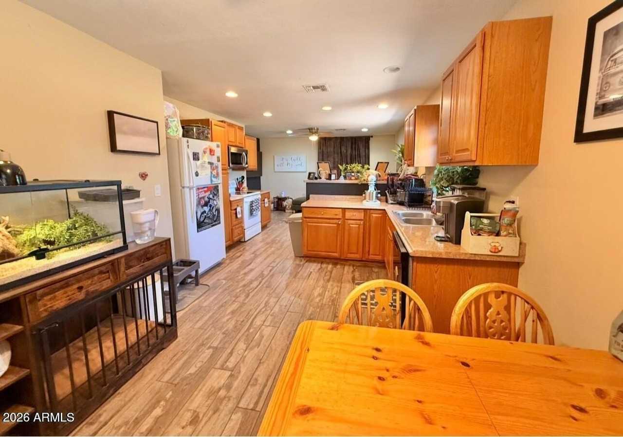 14223 W OLIVE C Avenue - Photo 7 of 8