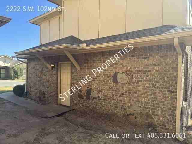 2222 Sw 102nd St - Photo 3 of 37
