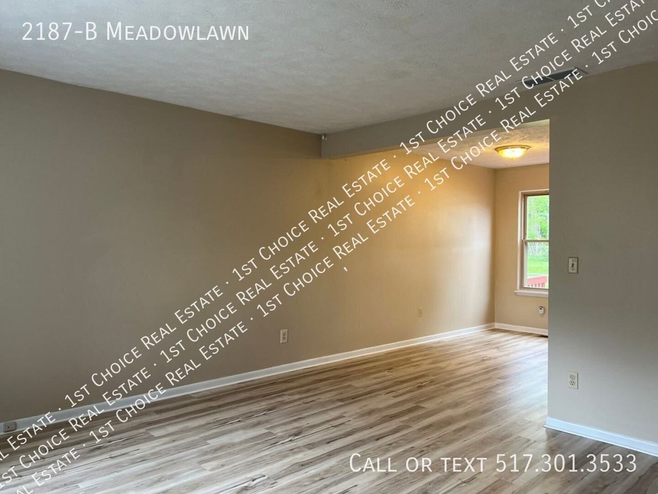 2187 Meadowlawn Dr Apt B - Photo 2 of 15