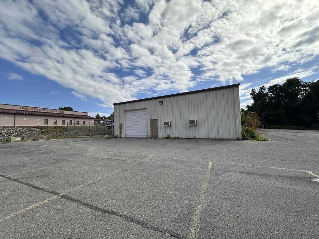 129 Dye Dr - Photo 2 of 50