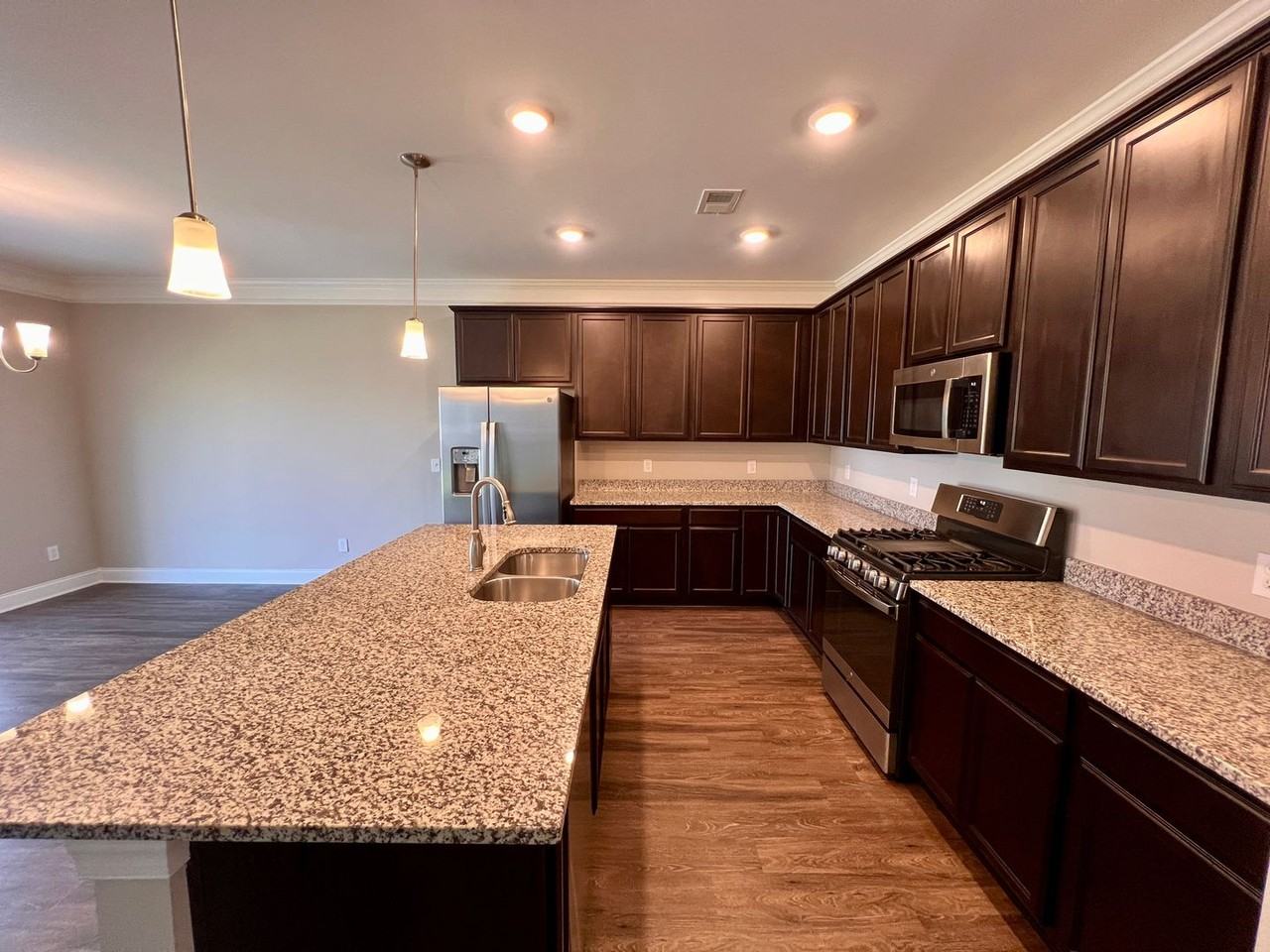 922 Taramore Ln - Photo 6 of 24