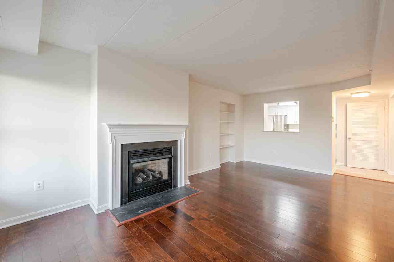 2605 Douglass Rd Se #302 - Photo 7 of 38