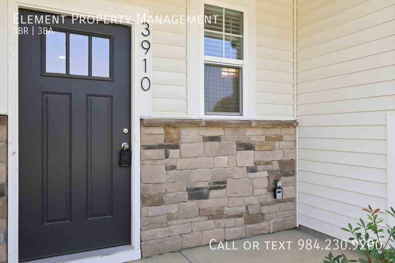 3910 Well Fleet Dr #1 - Photo 3 of 31