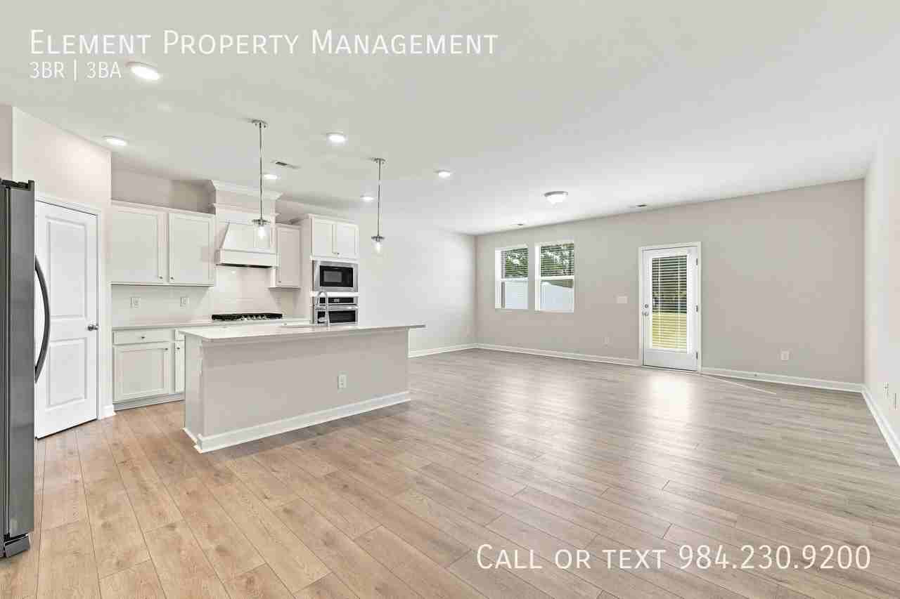 3910 Well Fleet Dr #1 - Photo 5 of 31