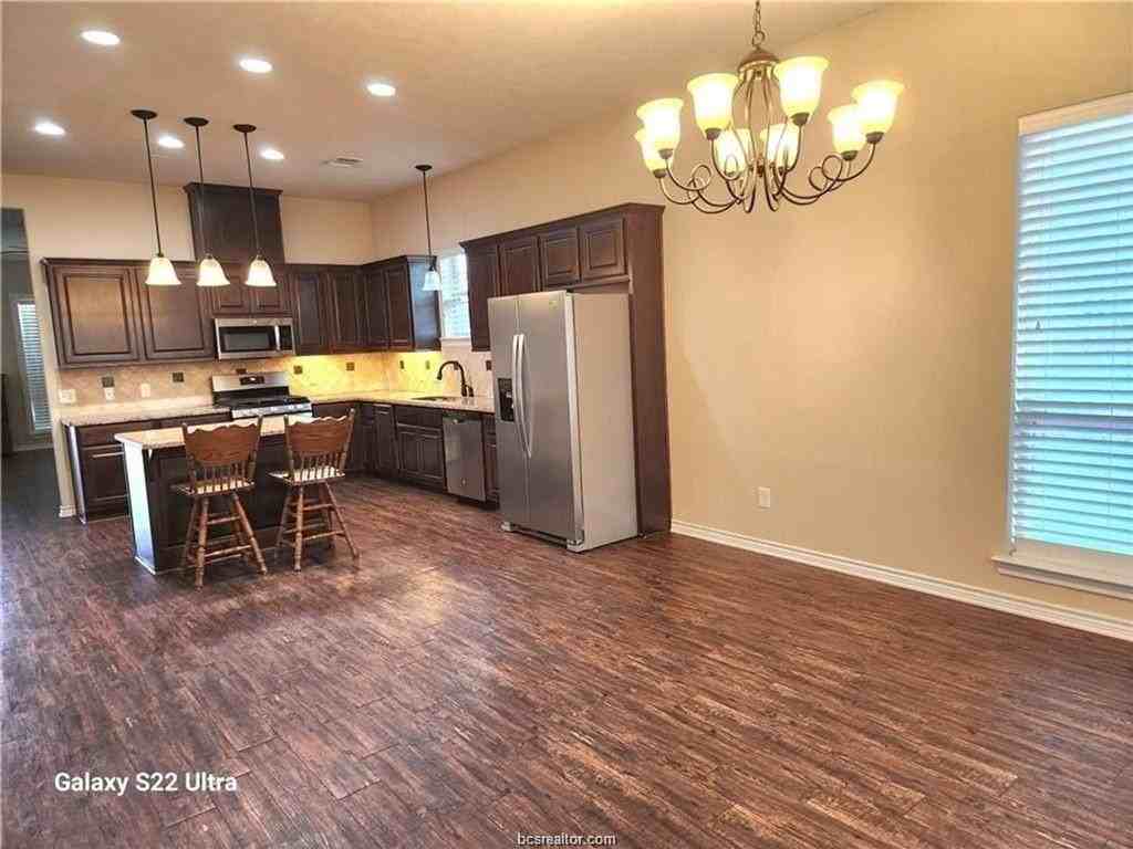912 Dove Run Trl - Photo 3 of 16