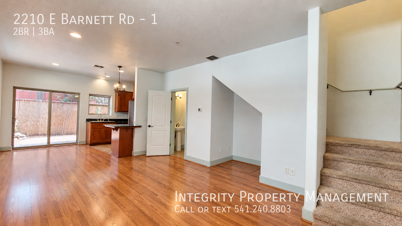 2210 E Barnett Rd #1 - Photo 4 of 21