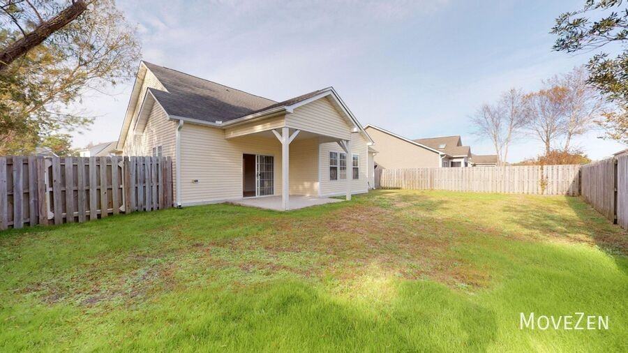 4705 Pineview Dr - Photo 2 of 28