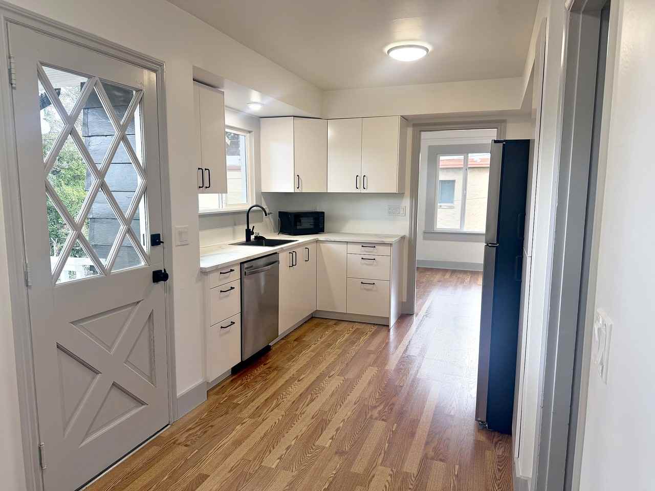9002 Corliss Ave N - Photo 2 of 26