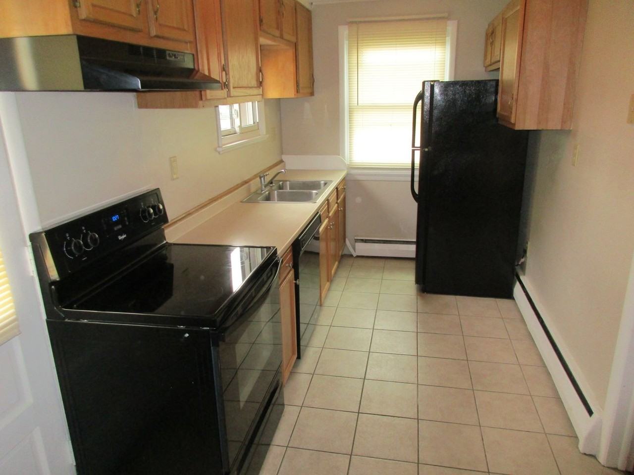 409 E Emaus St - Photo 3 of 22