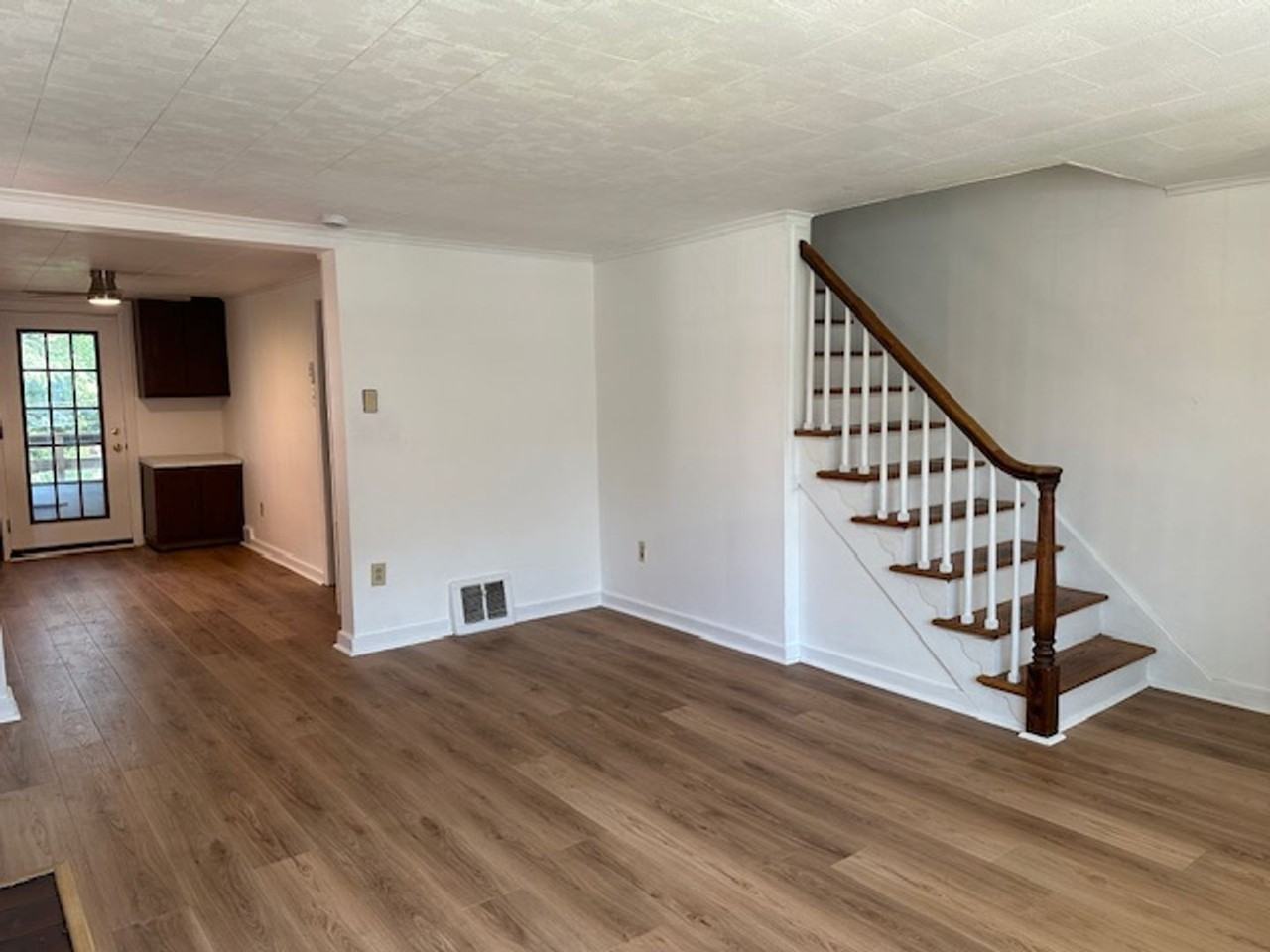2324 Kensington St - Photo 2 of 16