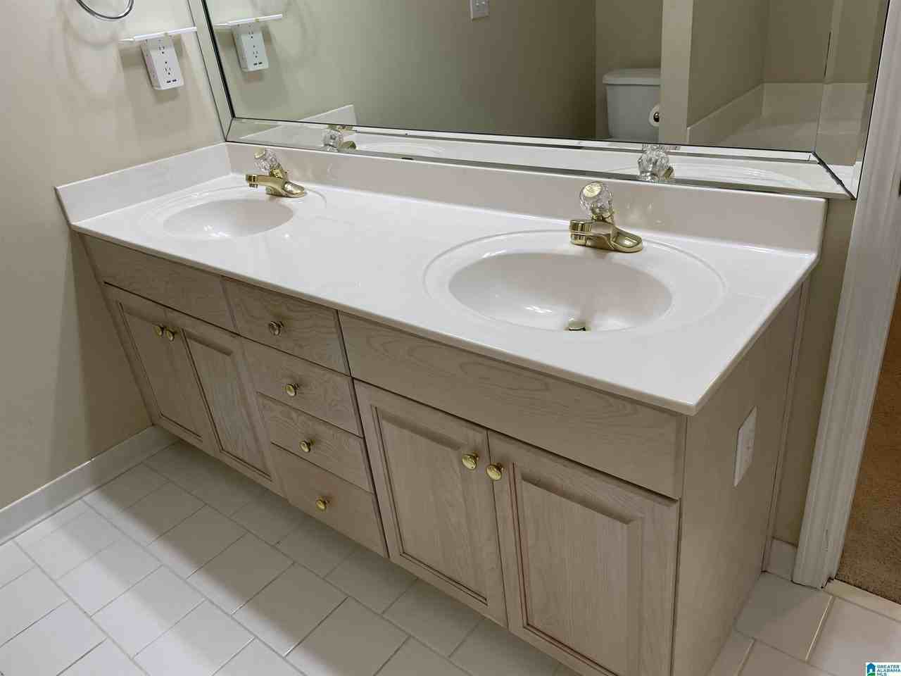 3997 Guilford Rd - Photo 4 of 10