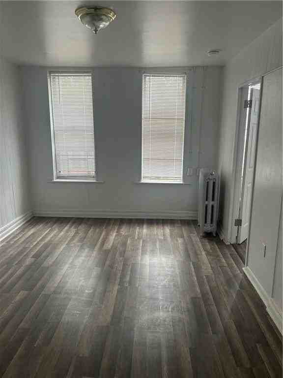 731 Sheffield Ave #2 - Photo 4 of 5
