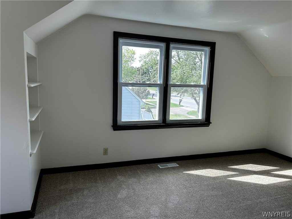 3319 Mckinley Pkwy - Photo 6 of 11