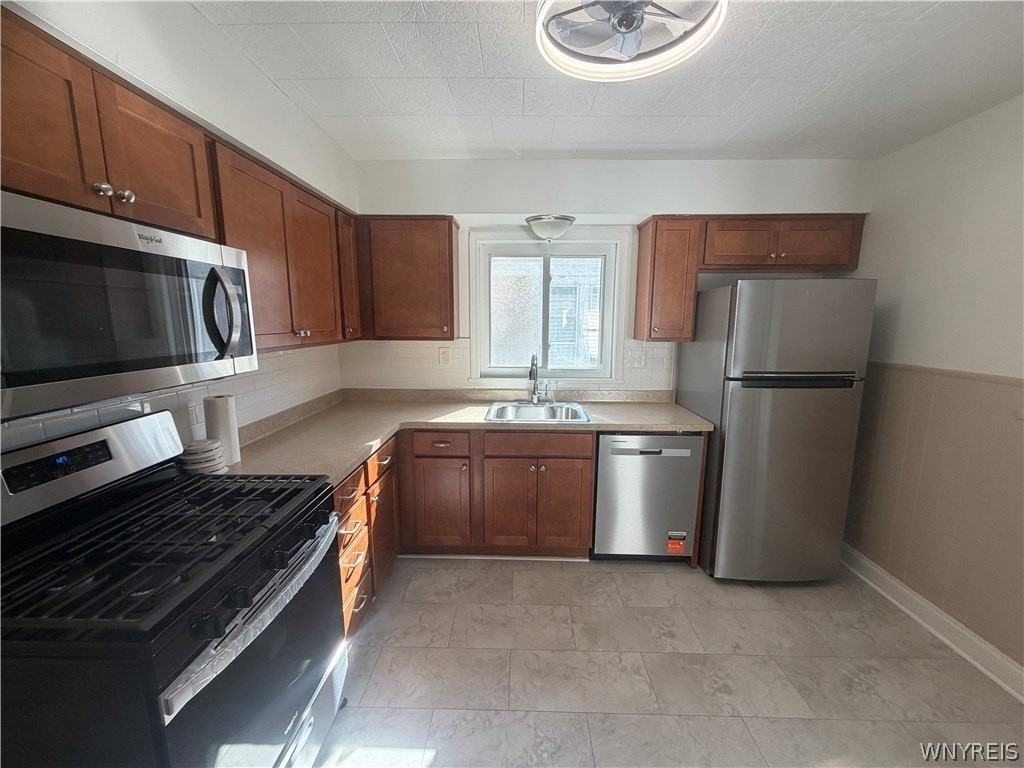 292 Hartwell Rd - Photo 6 of 24