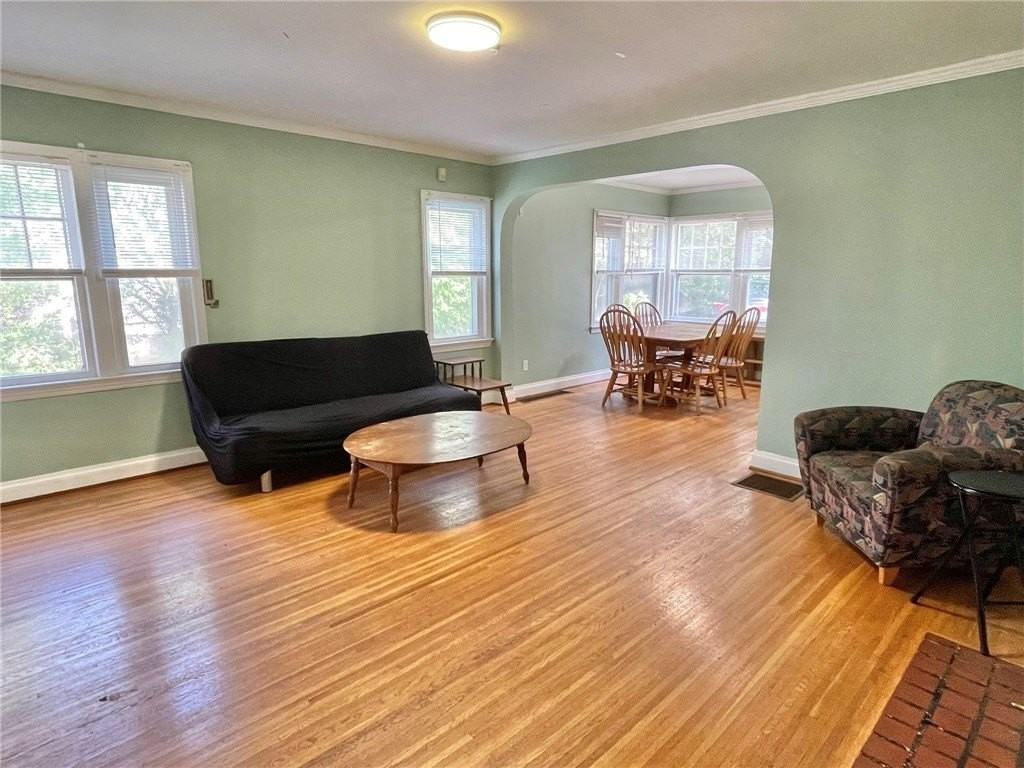 1680 Mount Hope Ave - Photo 6 of 22